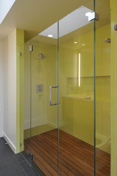 Душевые перегородки из стекла и дизайн для ванной комнаты